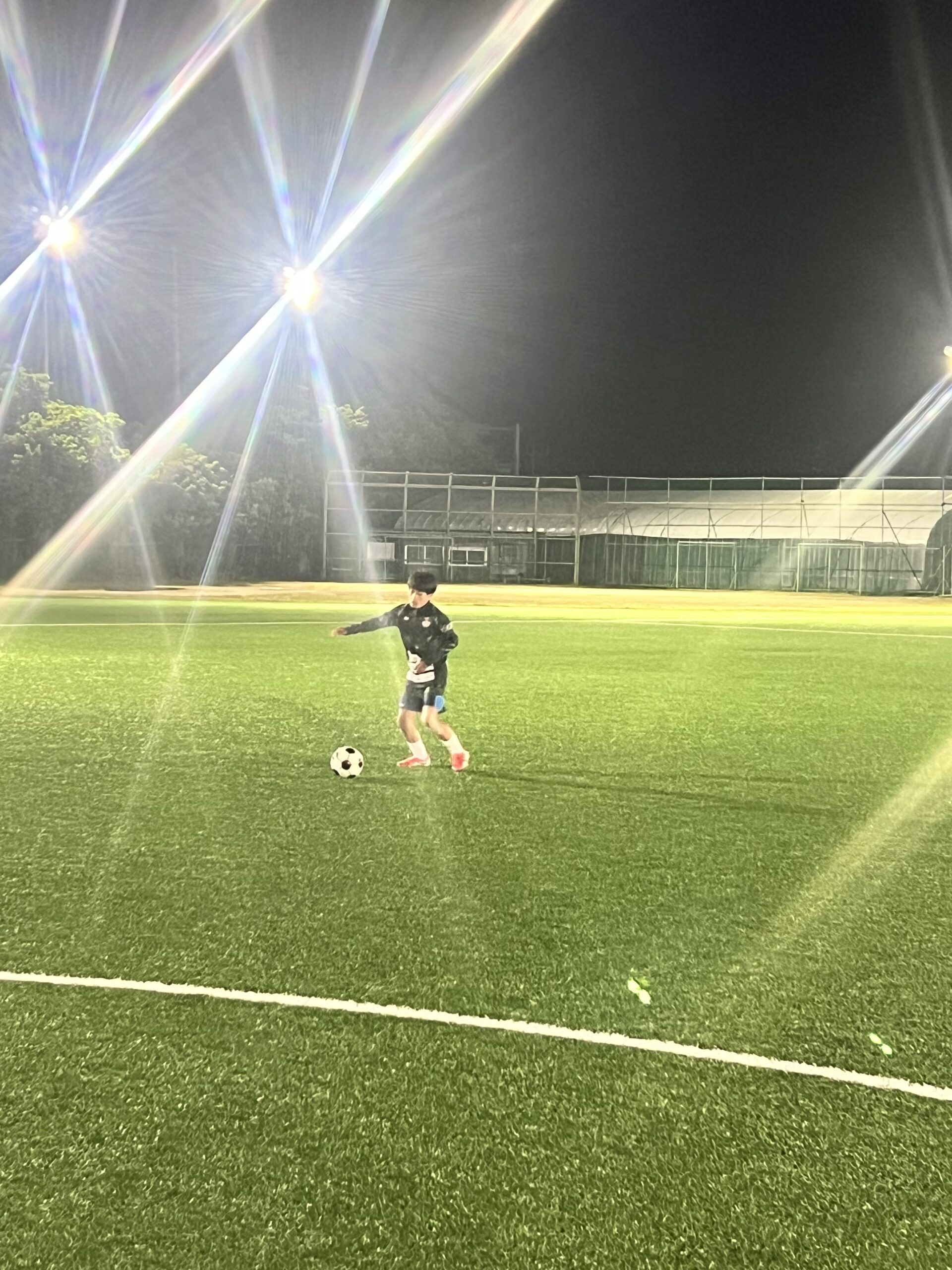 尚志サッカースクールで練習する子どもたち